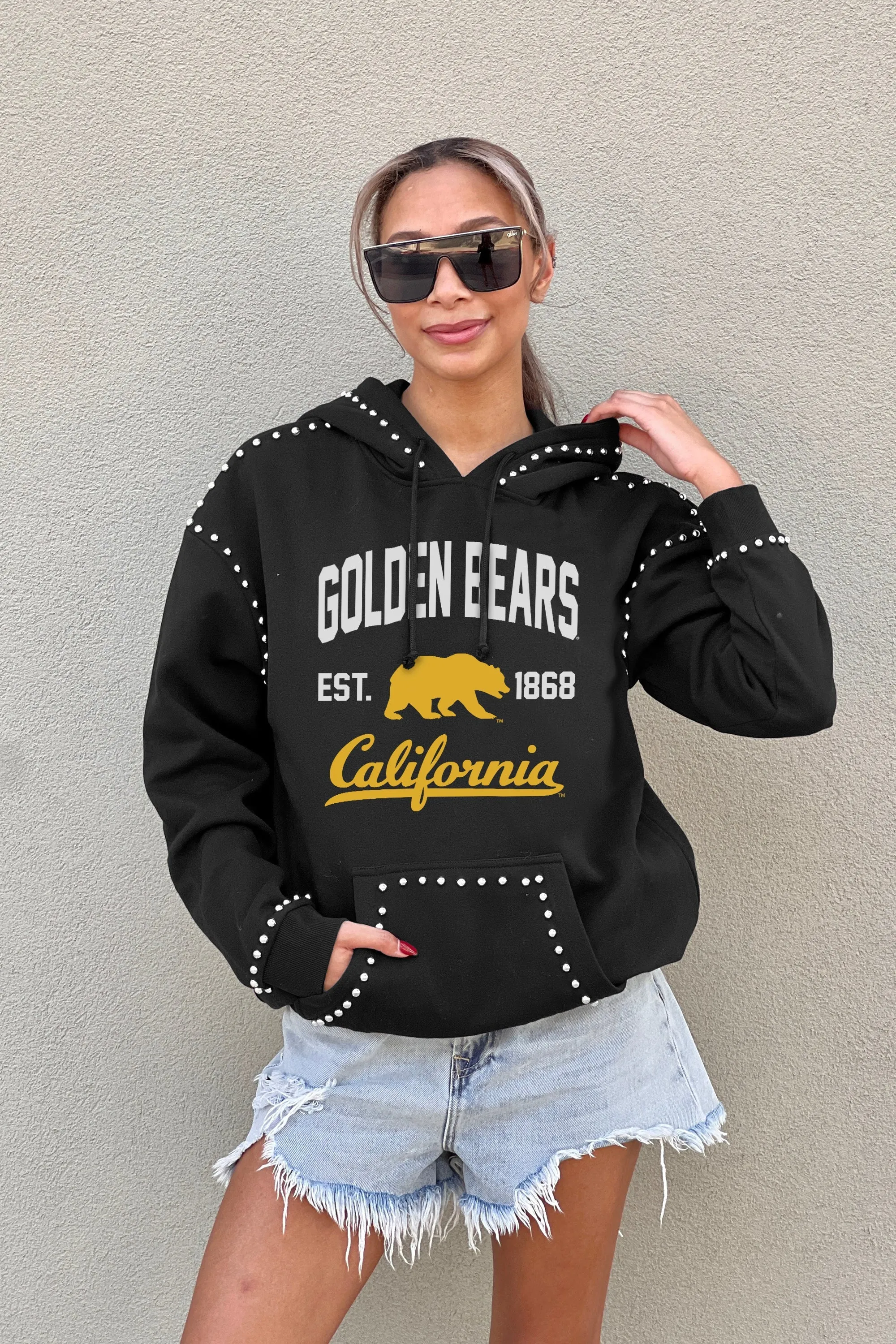 CALIFORNIA GOLDEN BEARS HERE FOR IT STUDDED DETAIL FLEECE FRONT POCKET HOODIE