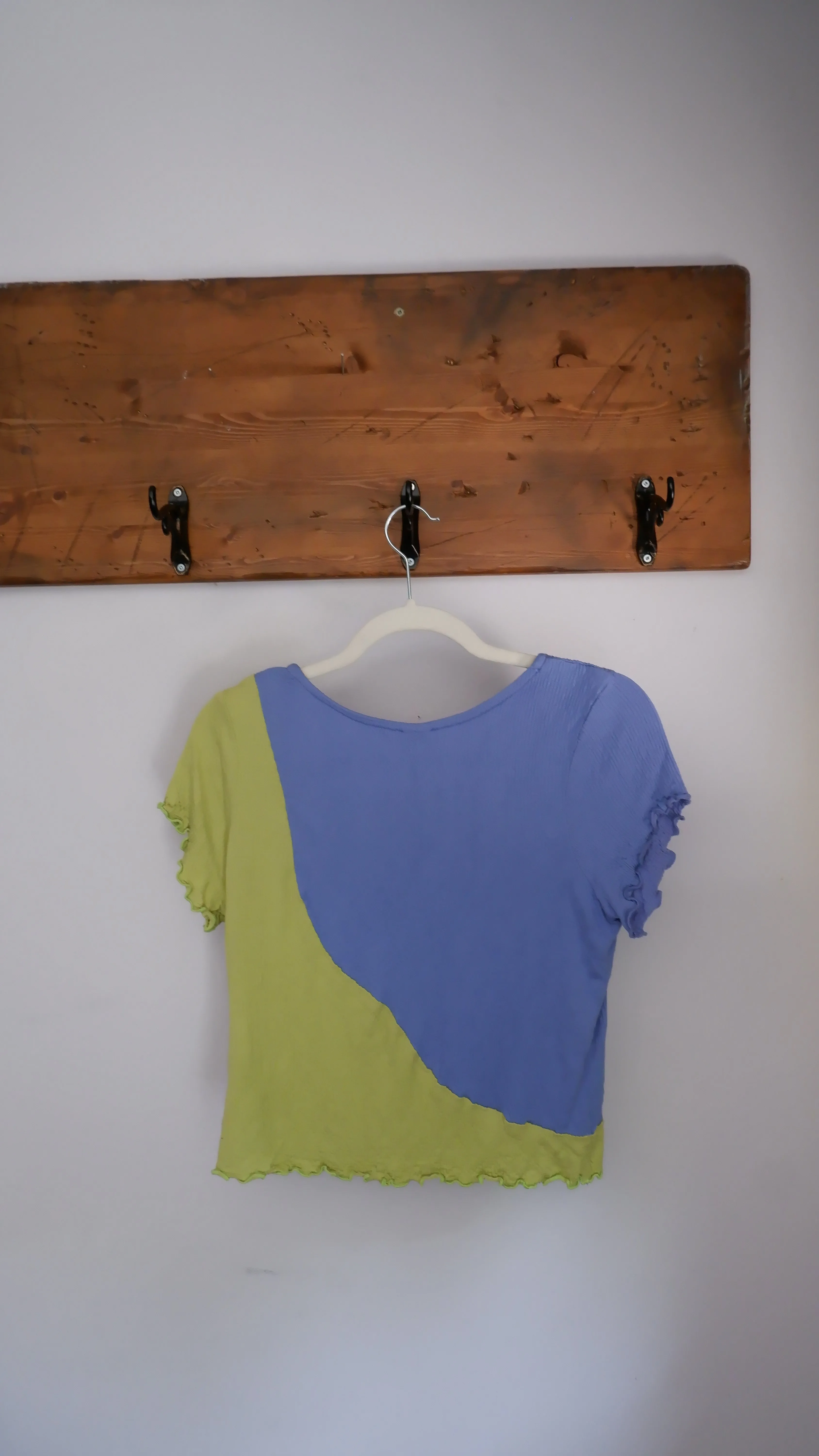 Eve Gravel Arès Top in Periwinkle/Lime - L/XL