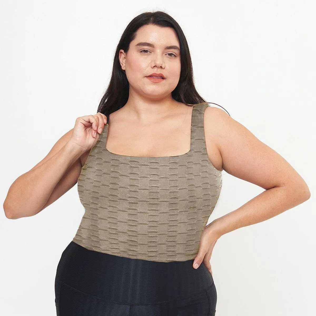 Fitted Tank w/ Built-In Bra - Simply Taupe Links Pattern