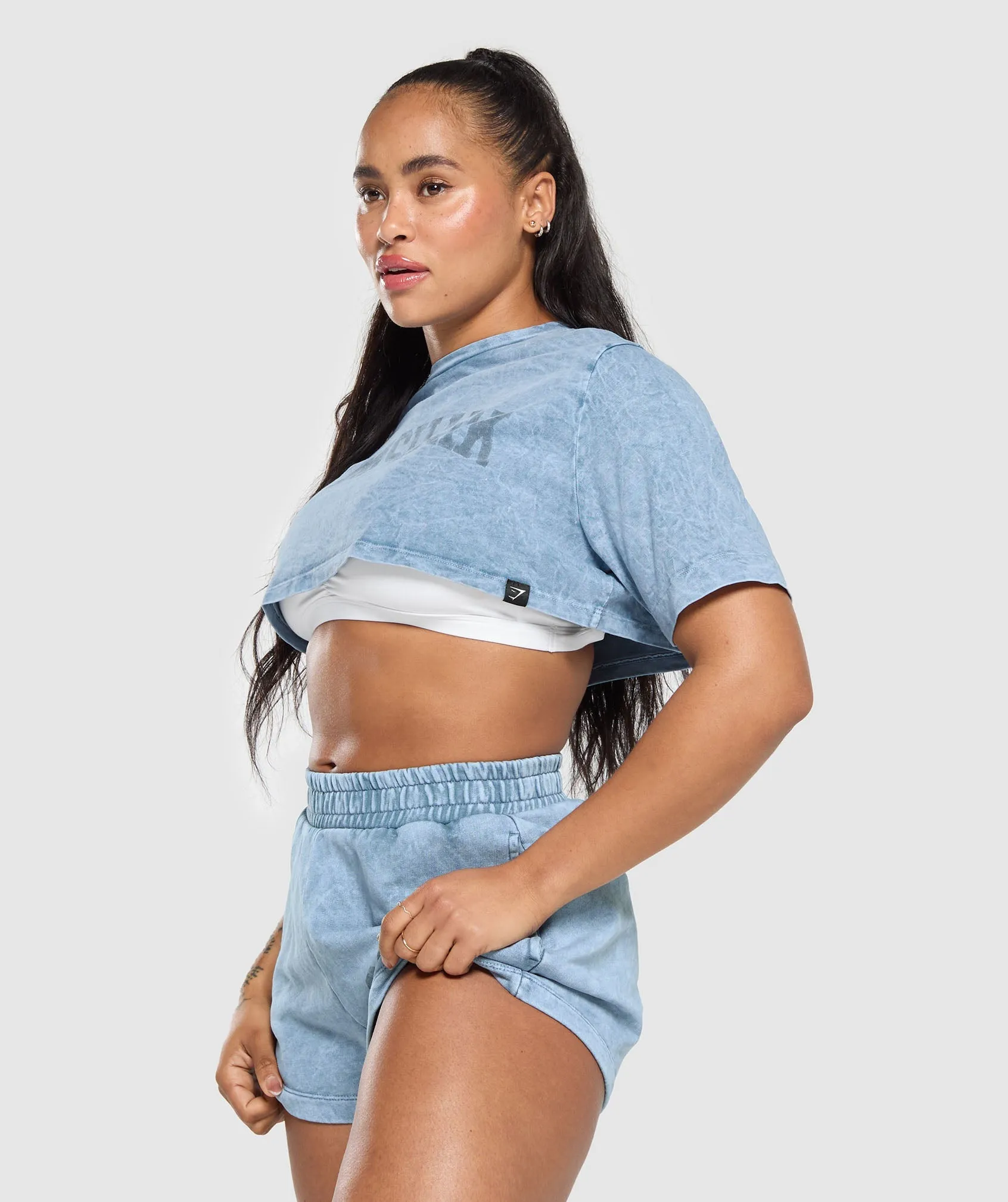 Gymshark Collegiate Shadow Washed Crop Top - Faded Blue