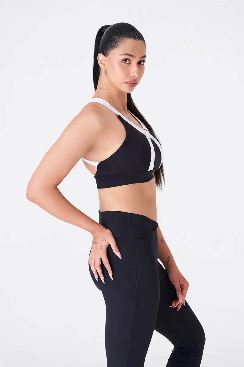 Sleek Black Sports Bra and Legging